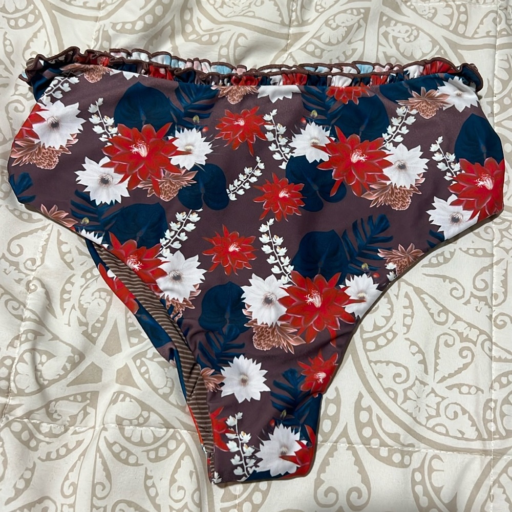 NWT Acacia high rise bottom